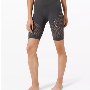 Lululemon Biker Short - Reveal